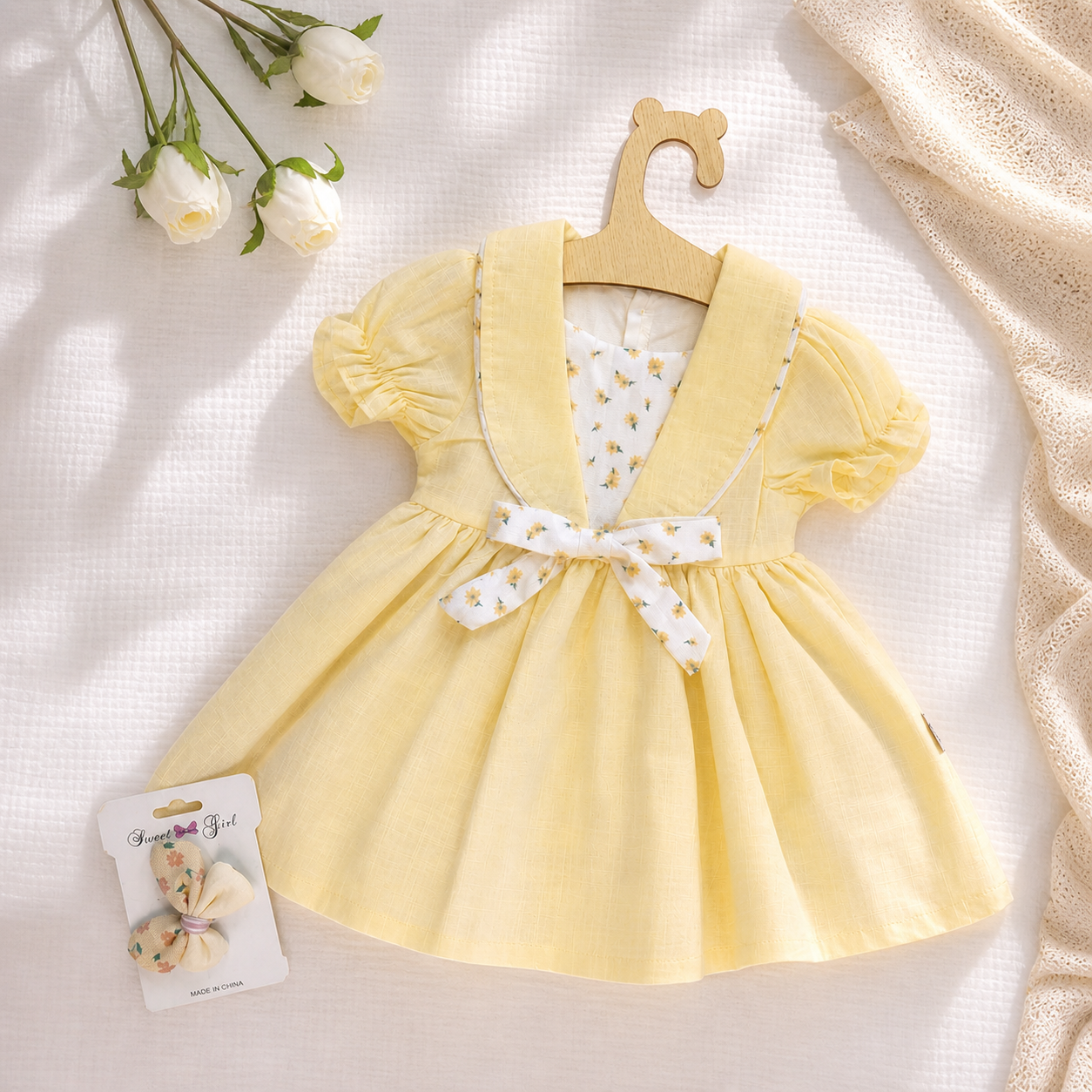 Robe d'Été Fleurie à Col Marin